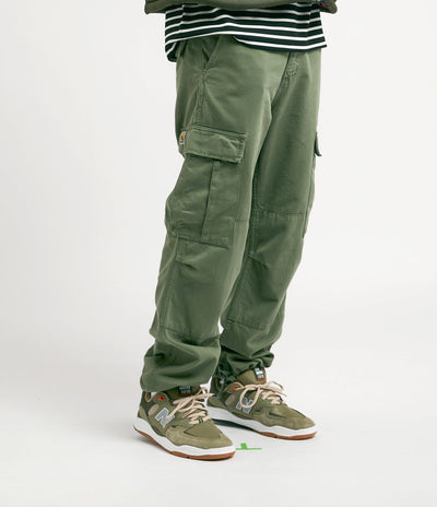 Carhartt Regular Cargo Pants in Dollar Green