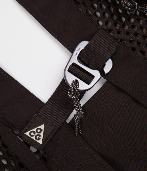 nike-acg-buttles-vest-velvet-