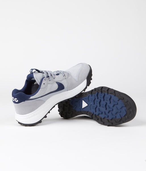 Nike ACG Lowcate Shoes - Wolf Grey / Navy - Grey Fog