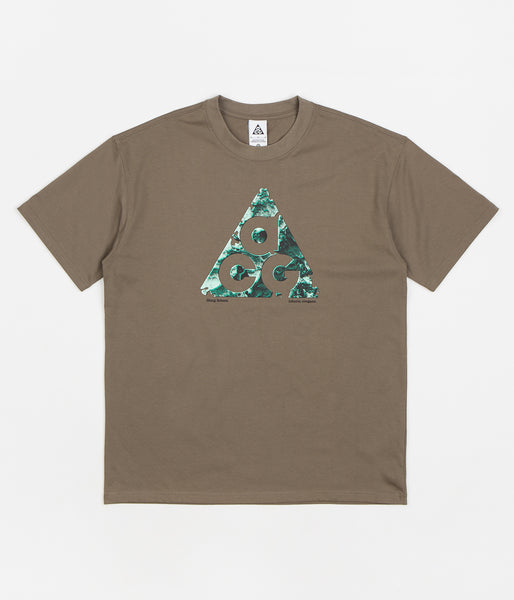 nike-acg-seasonal-hbr-t-shirt-