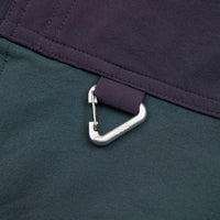 Nike ACG Sun Farer Jacket in Faded Spruce and Gridiron / Black / Summit White thumbnail