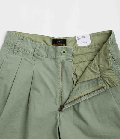 Nike Pleated Chino Shorts - Oil Green / White