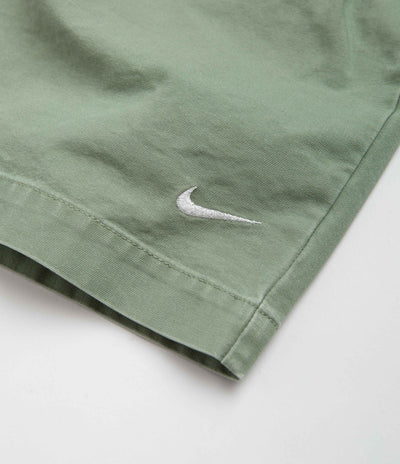 Nike Pleated Chino Shorts - Oil Green / White