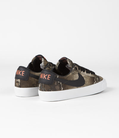 Nike SB Blazer Low Pro GT Premium Shoes - Black / Safety Orange - Black - Photon Dust