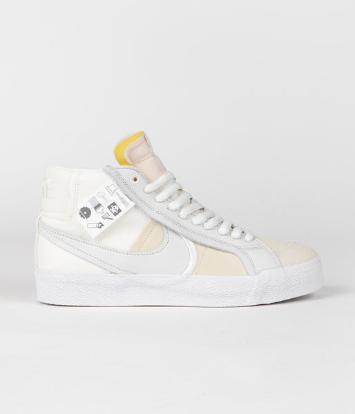 summit white nike sb