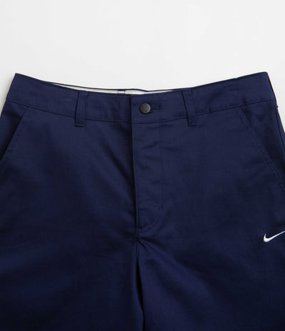 Nike SB El Chino Shorts in Midnight Navy and White