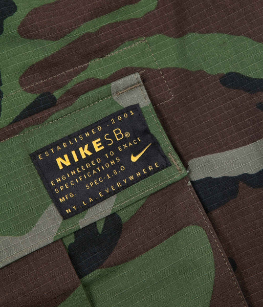Nike SB Flex FTM Cargo Trousers Medium Olive Camo Flatspot