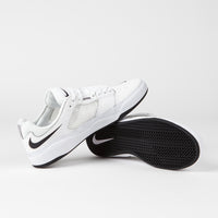 Nike SB Ishod Premium Shoes in White and Black and White - Black thumbnail