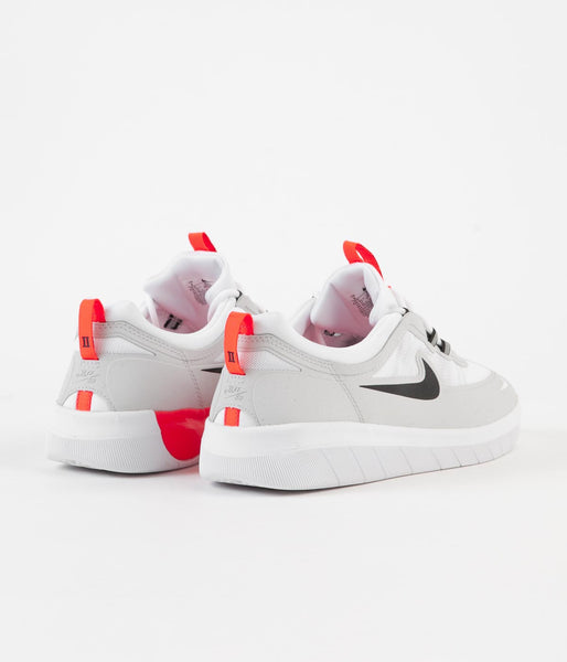 nike nyjah crimson