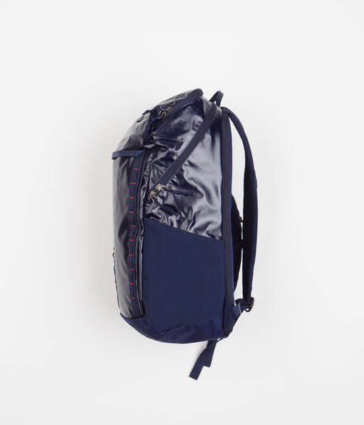 Patagonia black hole online pack 32l classic navy