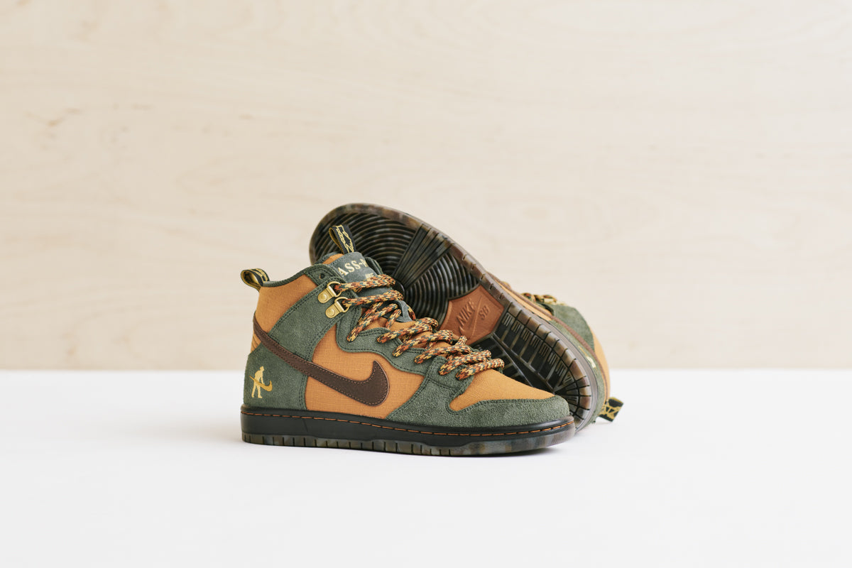Nike SB x Pass~Port Dunk High Pro