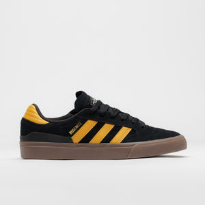 Core Black / Preloved Yellow / Gum4