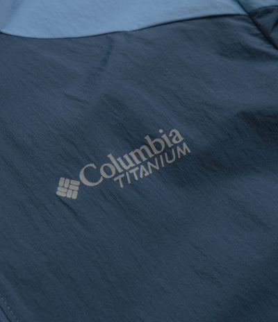 Columbia Loop Trail II Windbreaker Jacket in Dark Mountain and Skyler