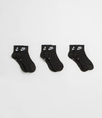 Nike Everyday Essential Ankle Socks (3 Pair) in Black and White