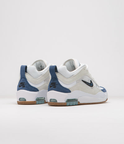 Nike SB Air Max Ishod Shoes in White and Navy and Summit White - Black