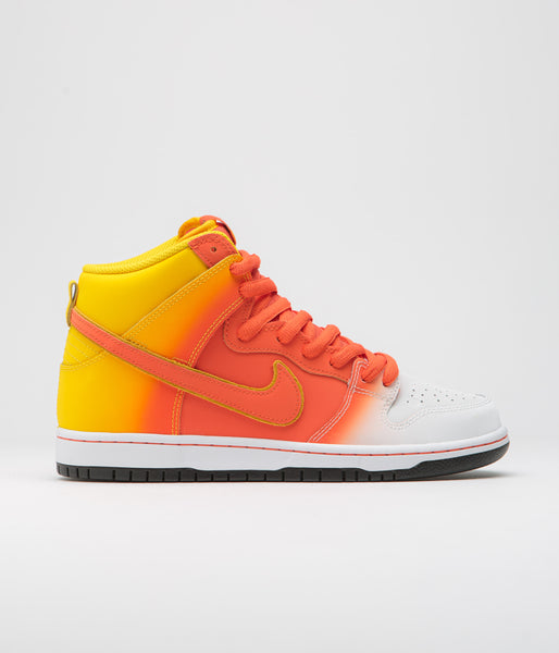 靴 NIKE SB DUNK HIGH ORANGE LABEL 27 Nike SB Dunk High ISO Orange Label DA9626-100 Release Date