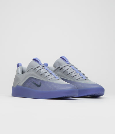 Nike SB Nyjah 4 Shoes in Light Thistle and Black and Light Thistle