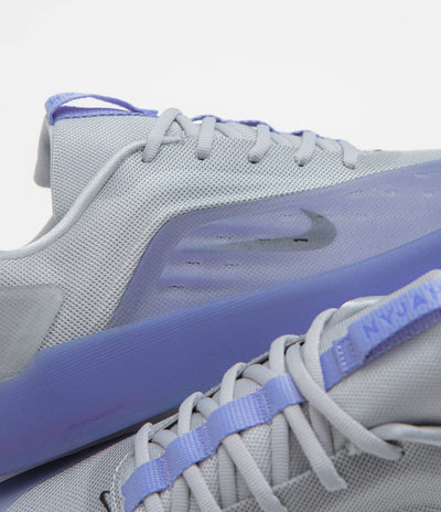 Nike SB Nyjah 4 Shoes in Light Thistle and Black and Light Thistle