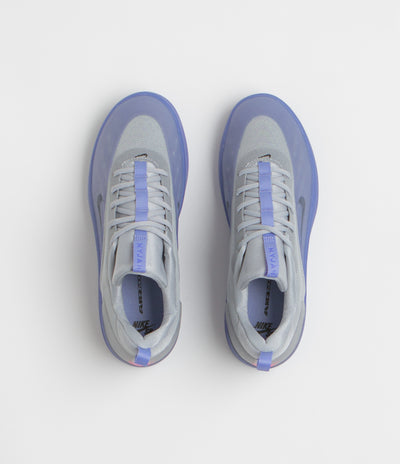 Nike SB Nyjah 4 Shoes in Light Thistle and Black and Light Thistle