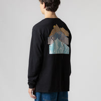 Patagonia Snowstitcher Pocket Responsibili-Tee Long Sleeve T-Shirt in Ink Black thumbnail