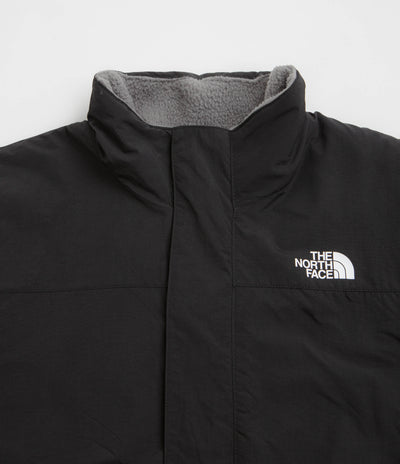 The North Face Yumiori Reversible Jacket in TNF Black and Smoke