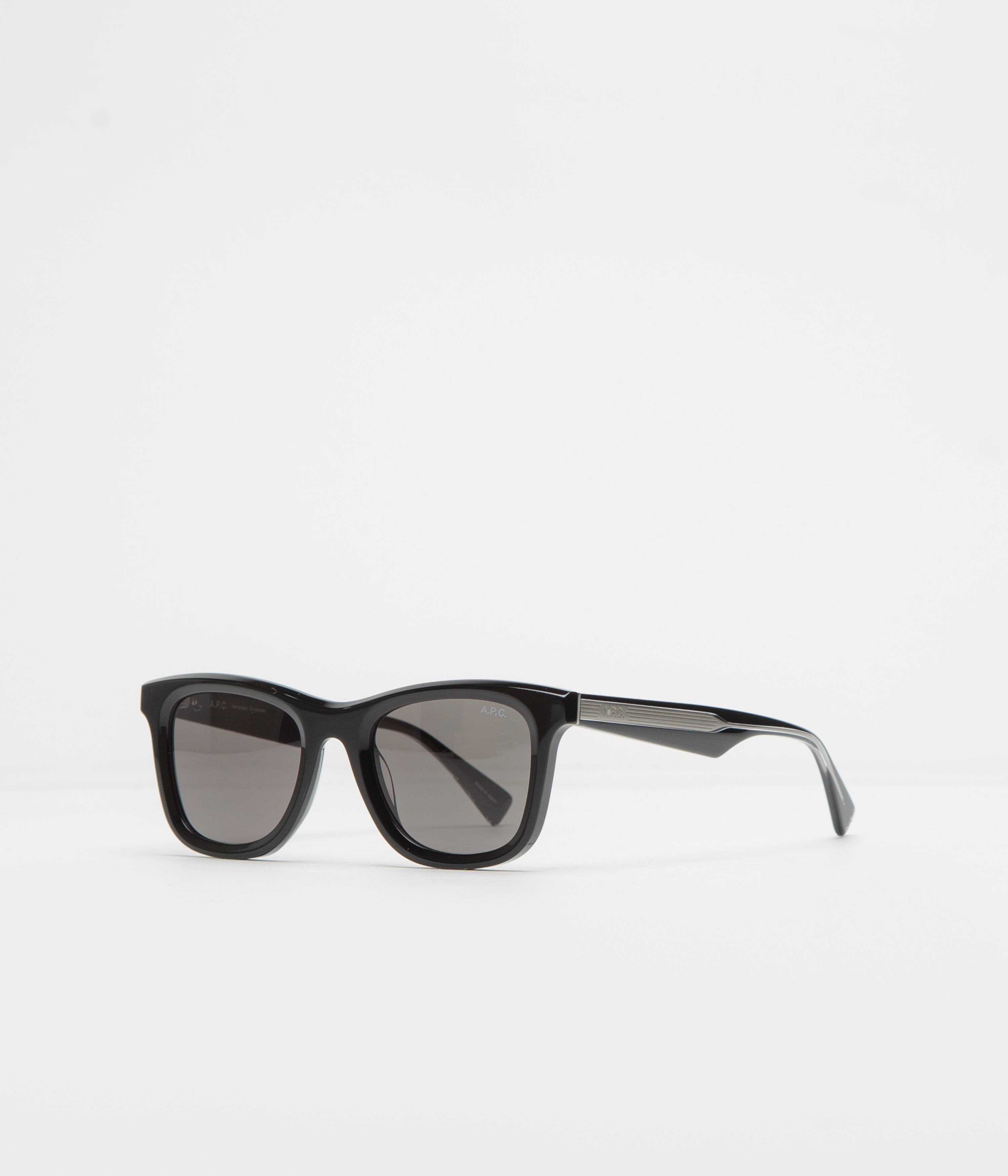 A.P.C. John Sunglasses in Black