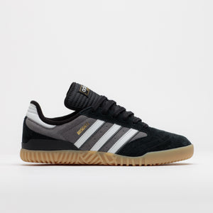 Core Black / Crystal White / Grey Four