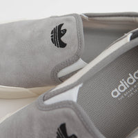 Adidas Shmoofoil Slip Shoes - Solid Grey / Cloud White / Core Black thumbnail