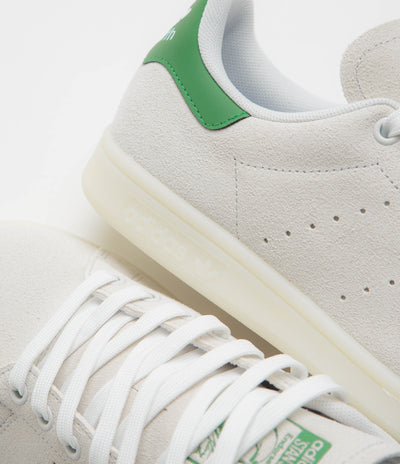 Adidas Stan Smith Shoes in FTWR White and Green / FTWR White