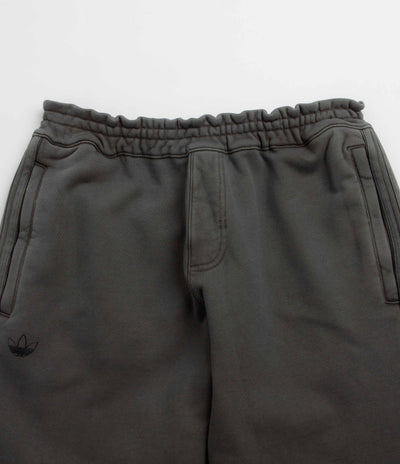 Adidas Tyshawn Washed Pants - Utility Grey