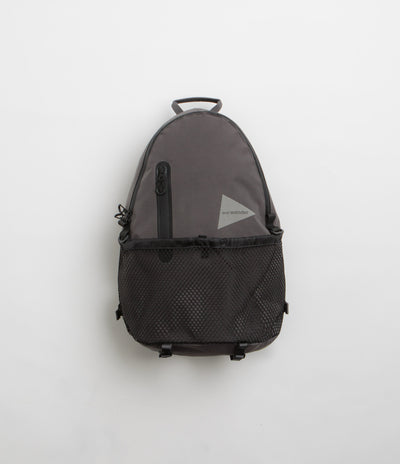 and wander PE CO 20L Day Pack in Grey