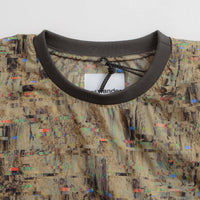 and wander Pertex Printed Wind T-Shirt in Beige thumbnail