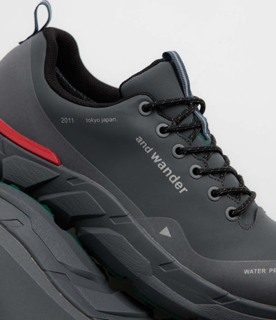 and wander Waterproof Trek Low Shoes - Charcoal