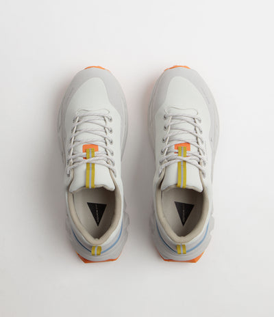and wander Waterproof Trek Low Shoes - Off White