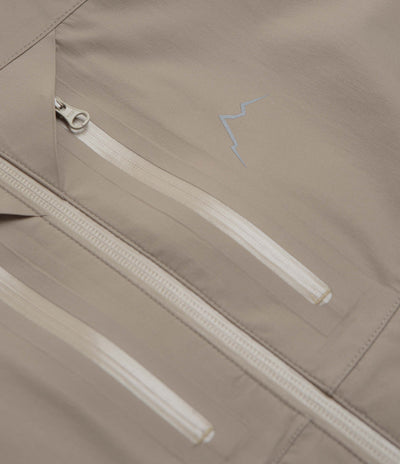 Cayl 2 Light Shield Jacket in Beige