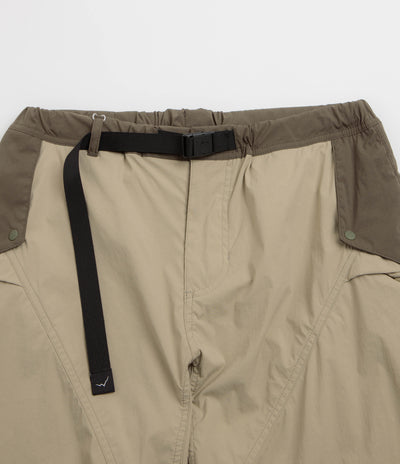 Cayl Bloc Shorts in Beige