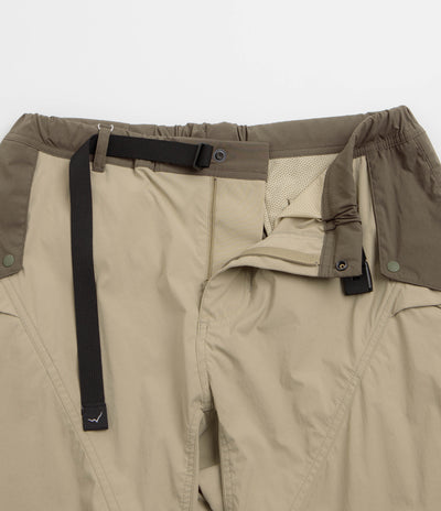 Cayl Bloc Shorts in Beige