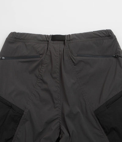 Cayl Bloc Shorts - Black