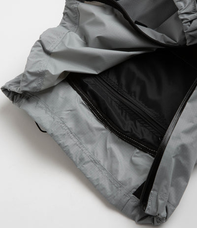 Cayl Cho Pee Bag in Grey