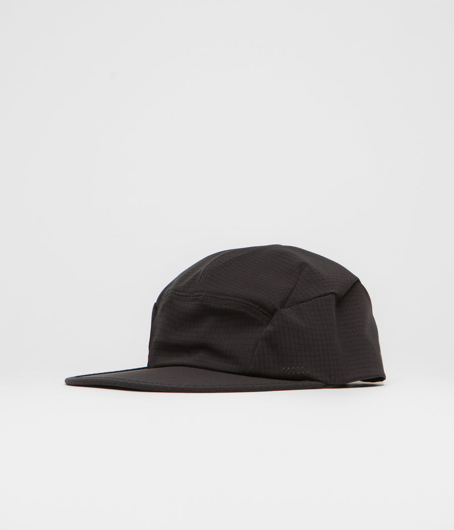 Cayl Flow Cap in Black