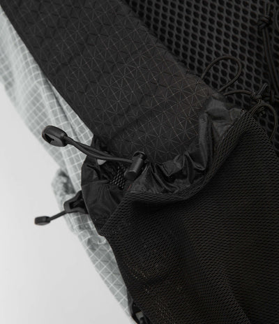 Cayl Juheul Grid Bag in Grey