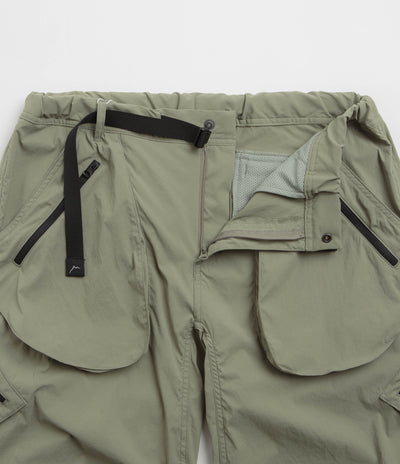 Cayl Out Pocket Pants in Olive