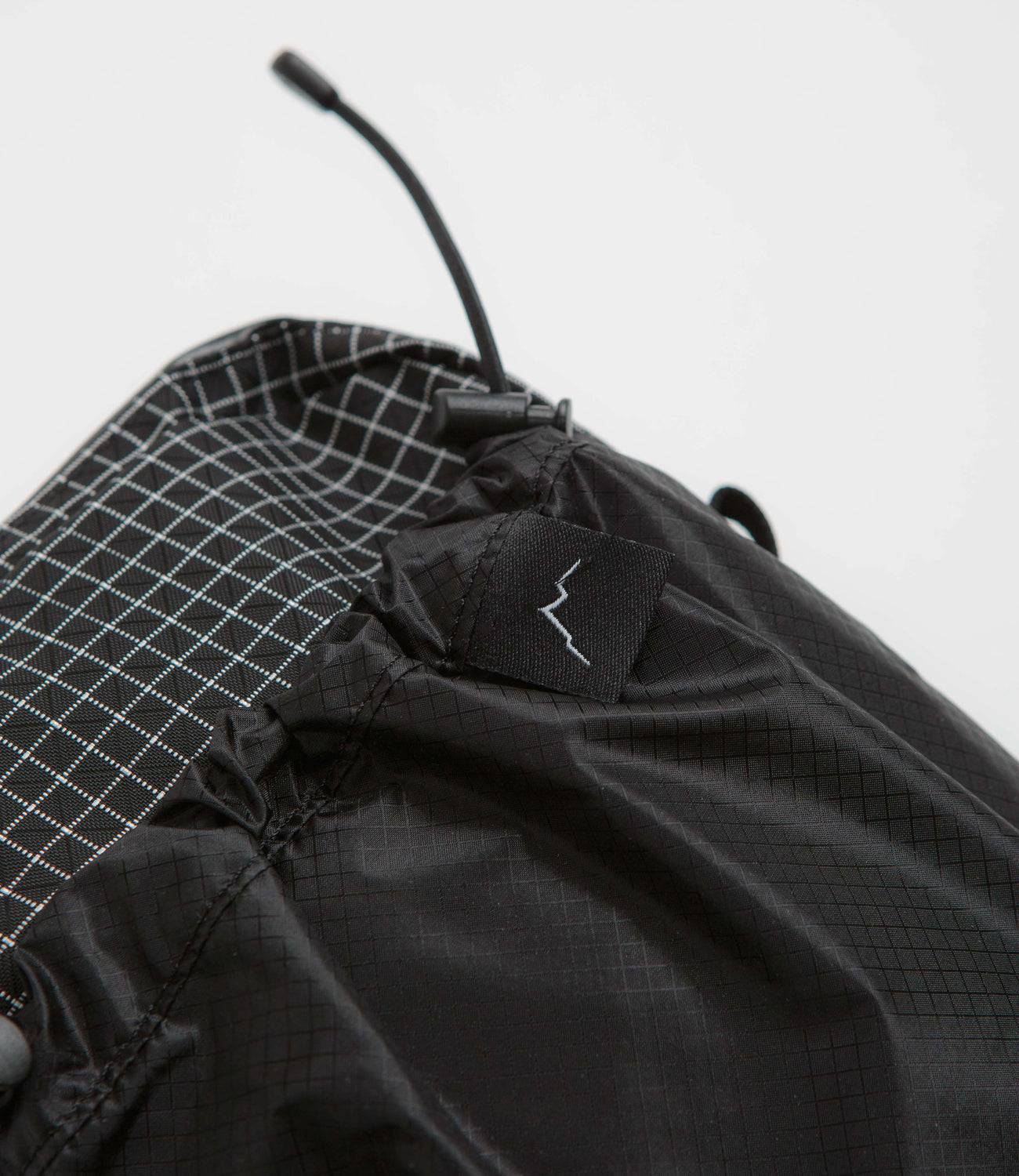Cayl Seorak 6 Grid Bag - Black | Flatspot