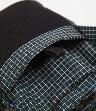 Cayl Seorak 6 Grid Bag in Dark Green