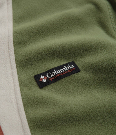 Columbia Back Bowl Lightweight Fleece in Canteen and Dark Stone / Auburn