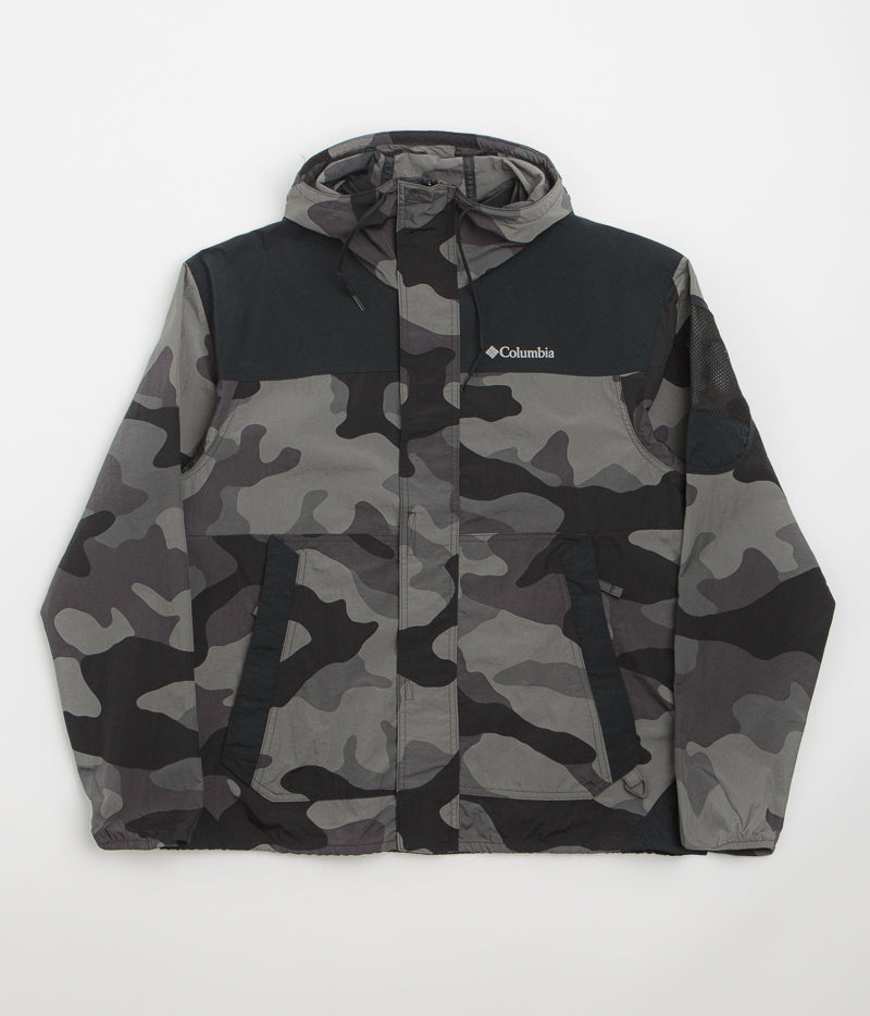 Columbia Challenger II Novelty Windbreaker Jacket in Black Mod Camo and Black