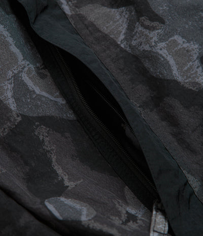 Columbia Challenger II Printed Windbreaker Jacket in Black Treebark and Black