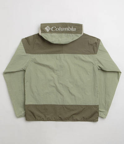 Columbia Challenger II Windbreaker Jacket in Safari and Stone Green