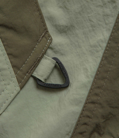 Columbia Challenger II Windbreaker Jacket in Safari and Stone Green