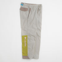 Columbia Challenger Windbreaker Pants in Flint Grey and Iron / Peppercorn thumbnail